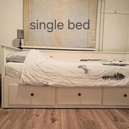 シャレー Nieuw! Sfeervolle, Ruime Met Grote Tuin Nabij Hilvarenbeek Diessen