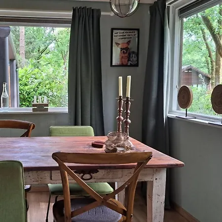 Sfeervolle, Ruime Met Grote Tuin Nabij Hilvarenbeek * 迪森