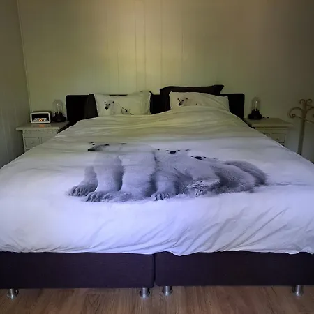 Chalet Nieuw! Sfeervolle, Ruime Met Grote Tuin Nabij Hilvarenbeek