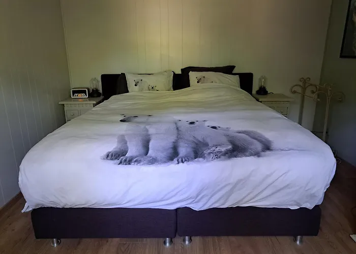 Chalet Nieuw! Sfeervolle, Ruime Met Grote Tuin Nabij Hilvarenbeek