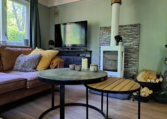 Chalet Nieuw! Sfeervolle, Ruime Met Grote Tuin Nabij Hilvarenbeek