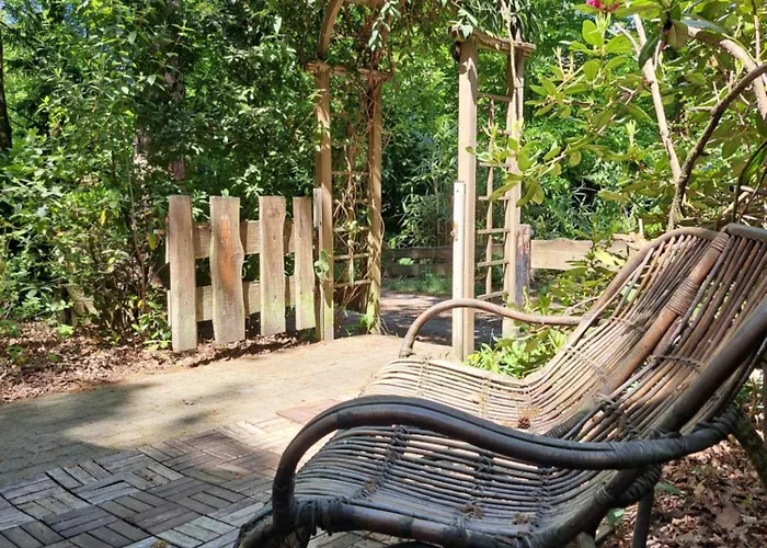 Nieuw! Sfeervolle, Ruime Met Grote Tuin Nabij Hilvarenbeek Chalet