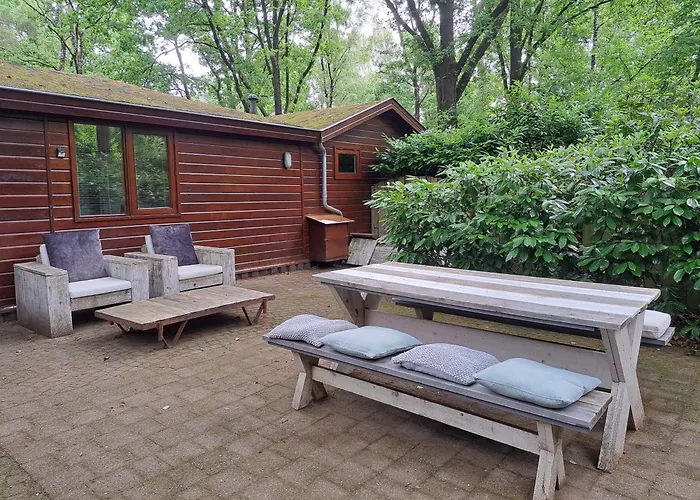 Nieuw! Sfeervolle, Ruime Met Grote Tuin Nabij Hilvarenbeek Chalet